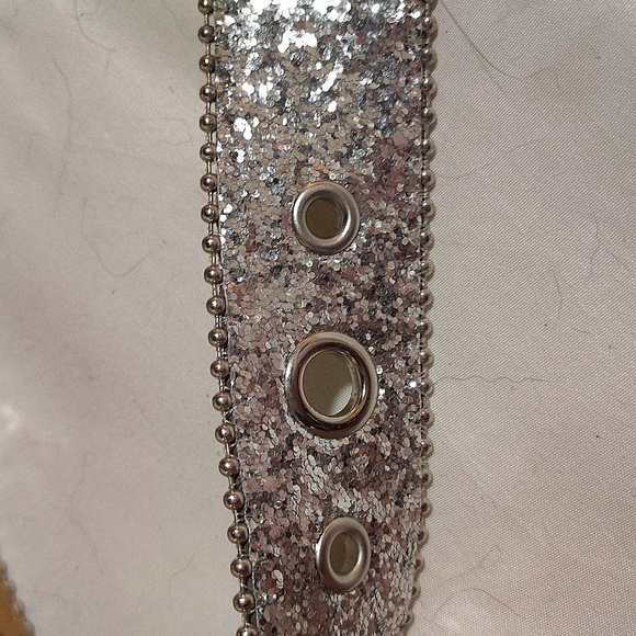 Silver Rhinestone Belt - Picture 3 of 3
